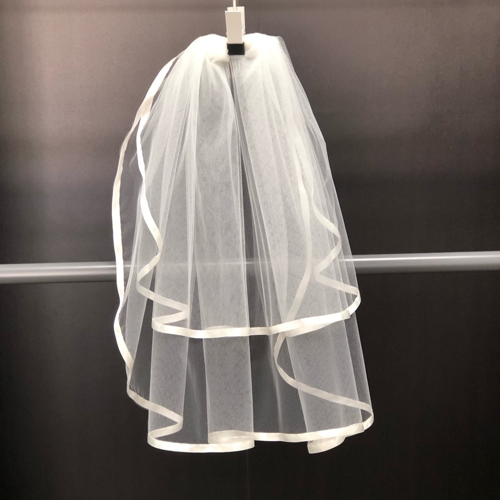 2 tier Veil